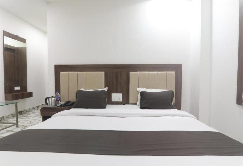 酒店 Mahaveer Palace