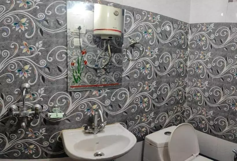 هتل Shiba International