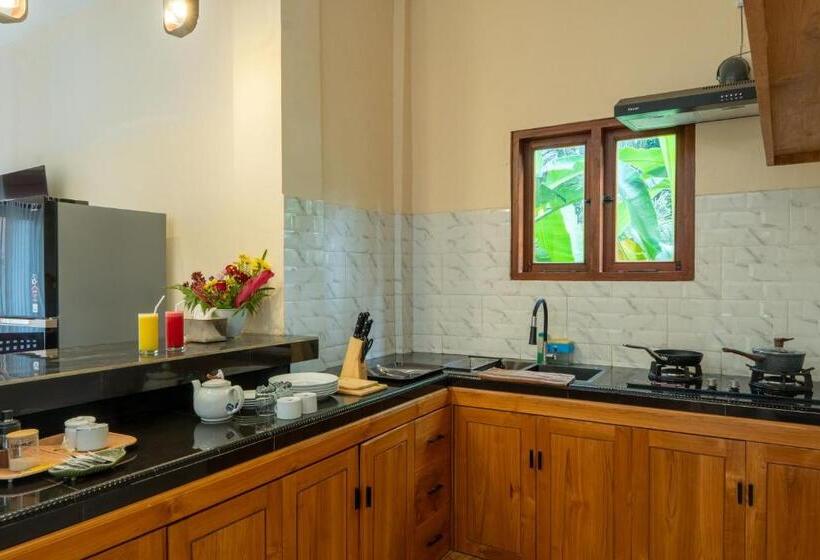 膳宿费 Baran Swaha Villa