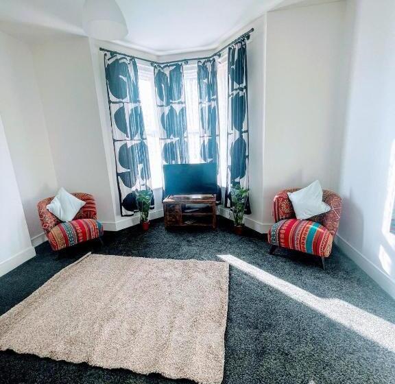 膳宿费 Bay Wind Apartment