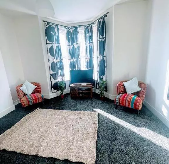 ペンション Bay Wind Apartment
