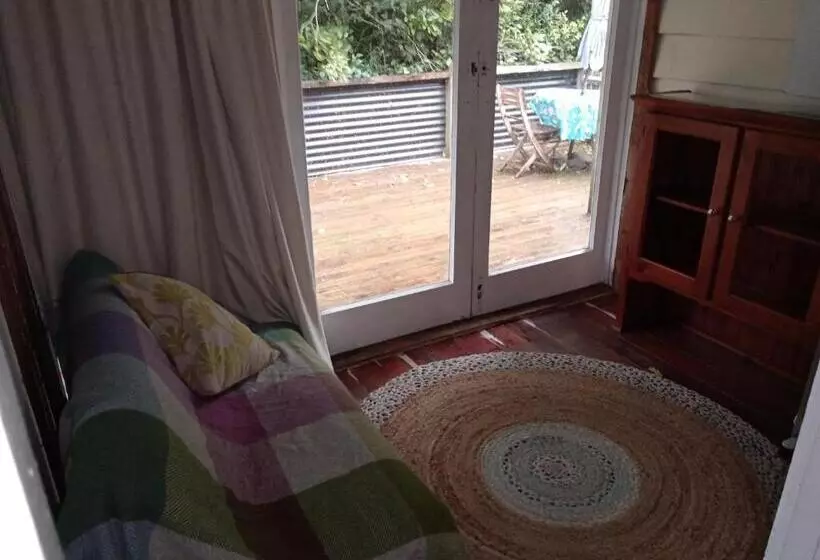 ペンション Jimi And Joni S Cosy Flat