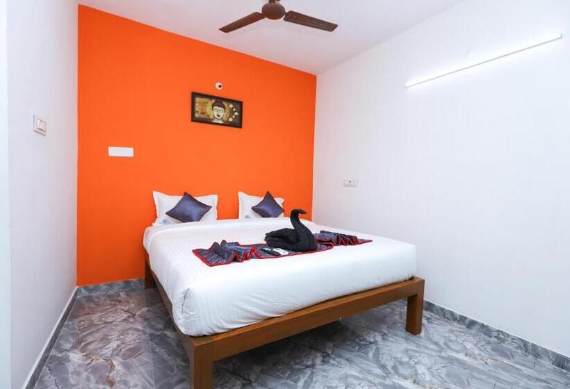 استراحتگاه La Piscine Farm House