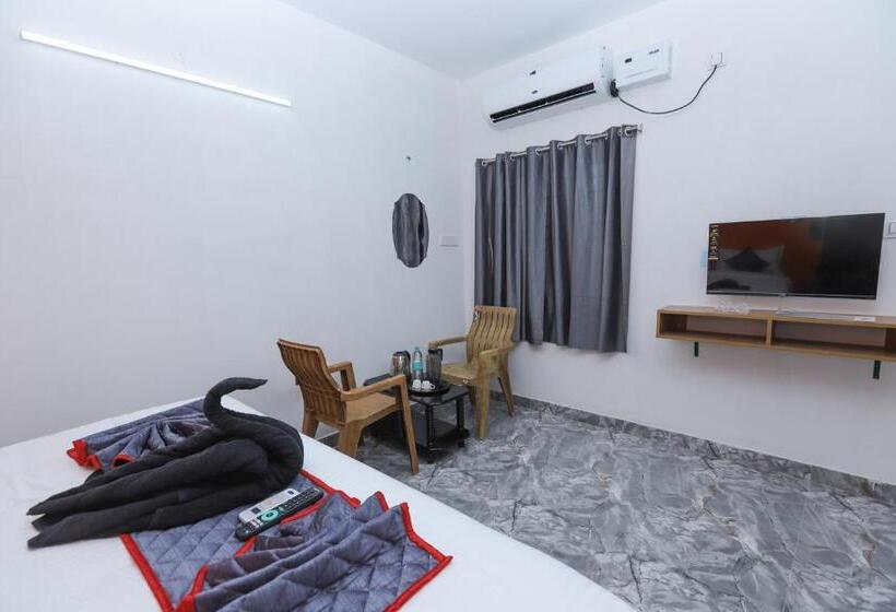 استراحتگاه La Piscine Farm House