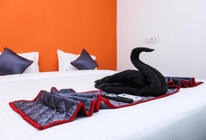 استراحتگاه La Piscine Farm House