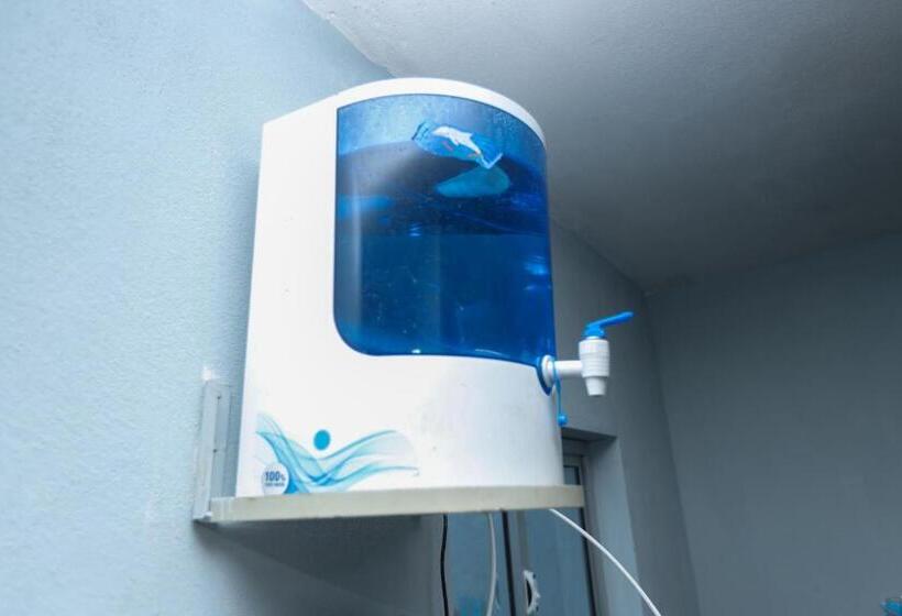 استراحتگاه La Piscine Farm House