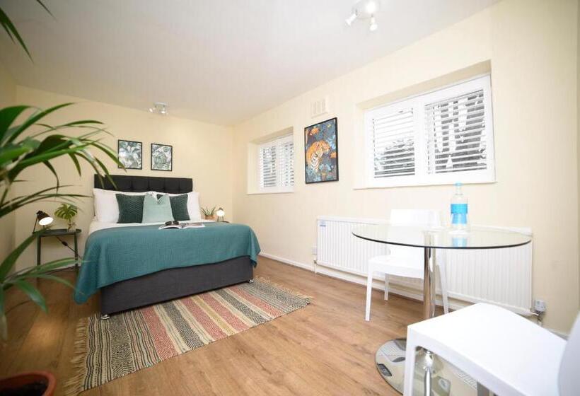 Alberg Wilson House   Camden