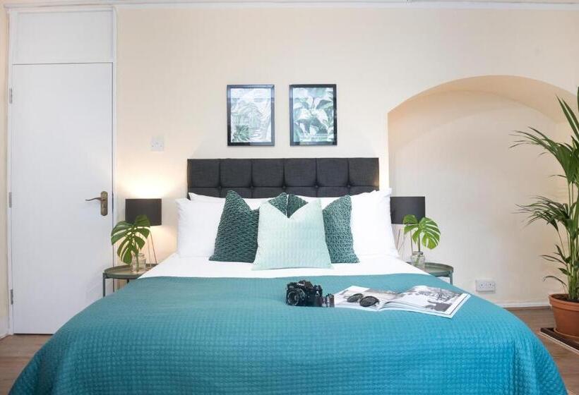 Alberg Wilson House   Camden