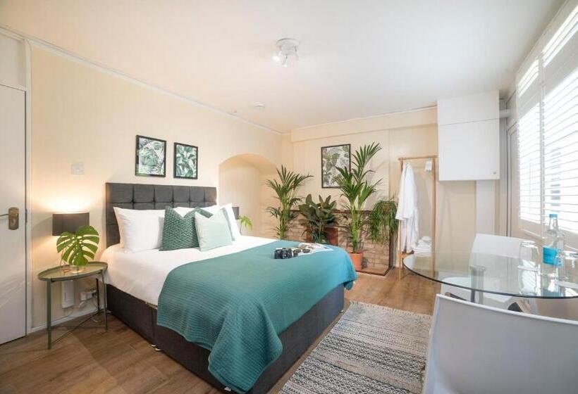 Alberg Wilson House   Camden