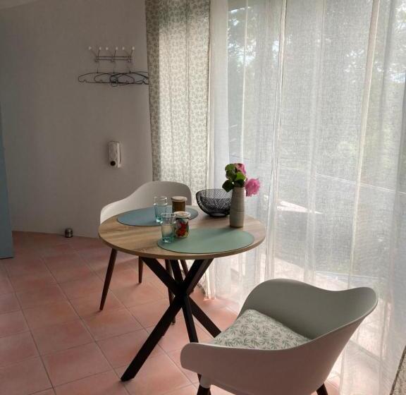 Bed and Breakfast Couette Et Café L Agence