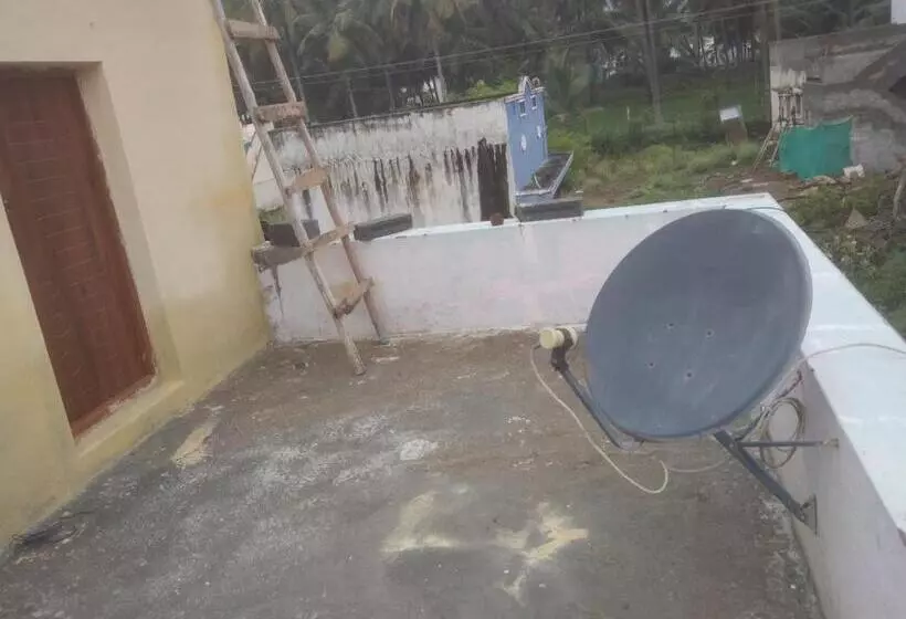 Aamiaismajoitus (B&B) Sri Ayyappan Illam Govanur