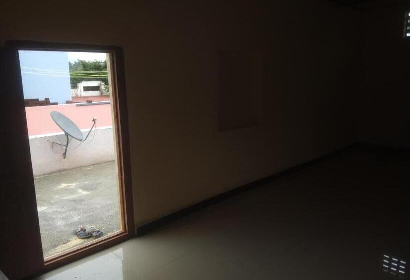 Bed and Breakfast Sri Ayyappan Illam Govanur