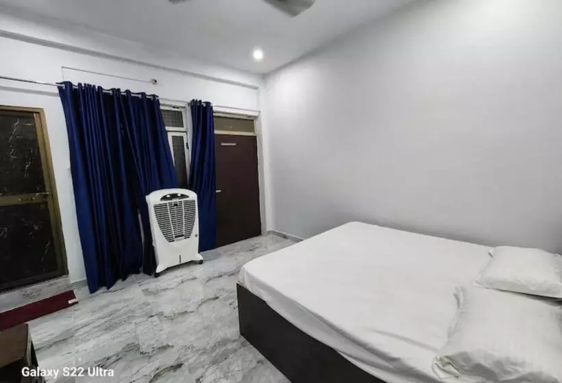 Goroomgo Hotel Raghubir Nikunj Homestay Ayodhya