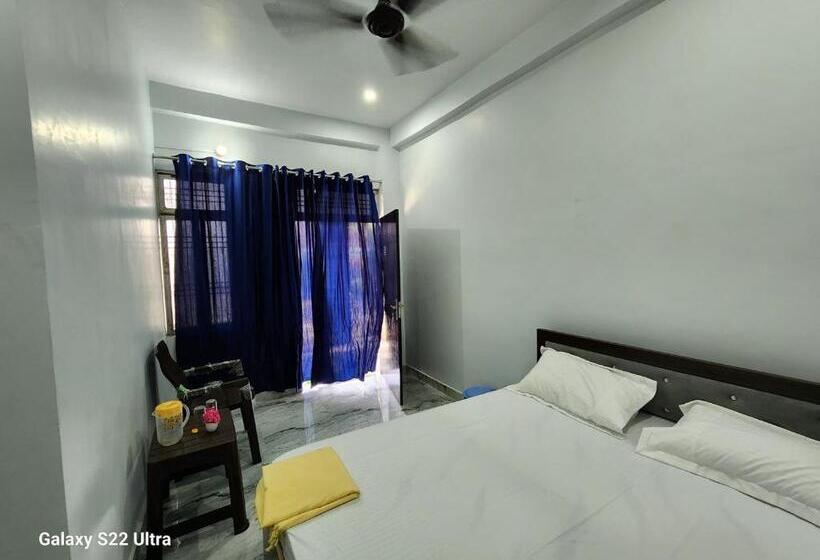 Goroomgo Hotel Raghubir Nikunj Homestay Ayodhya