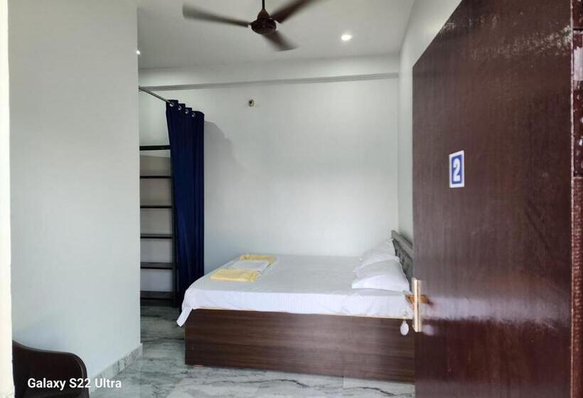 Goroomgo Hotel Raghubir Nikunj Homestay Ayodhya