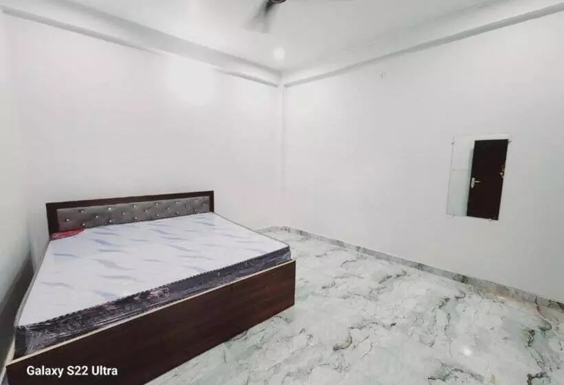 Goroomgo Hotel Raghubir Nikunj Homestay Ayodhya