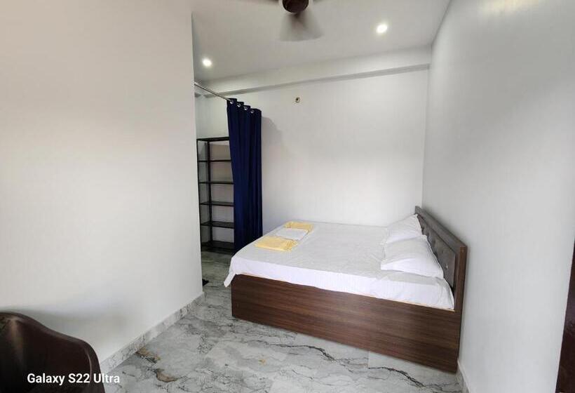 Goroomgo Hotel Raghubir Nikunj Homestay Ayodhya