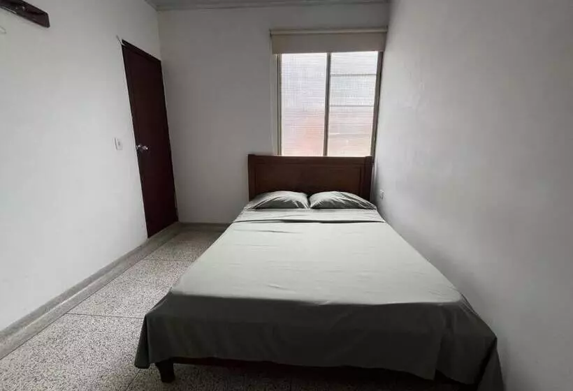 ホテル El Recuerdo