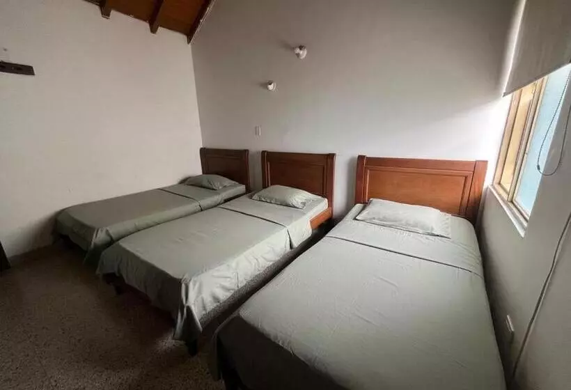 ホテル El Recuerdo