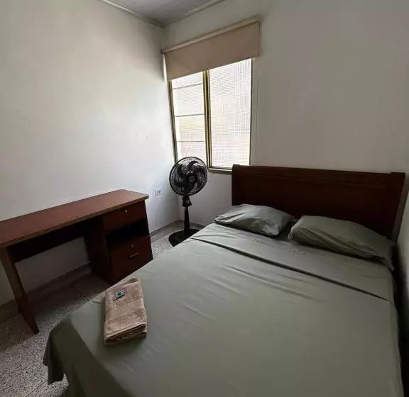 ホテル El Recuerdo