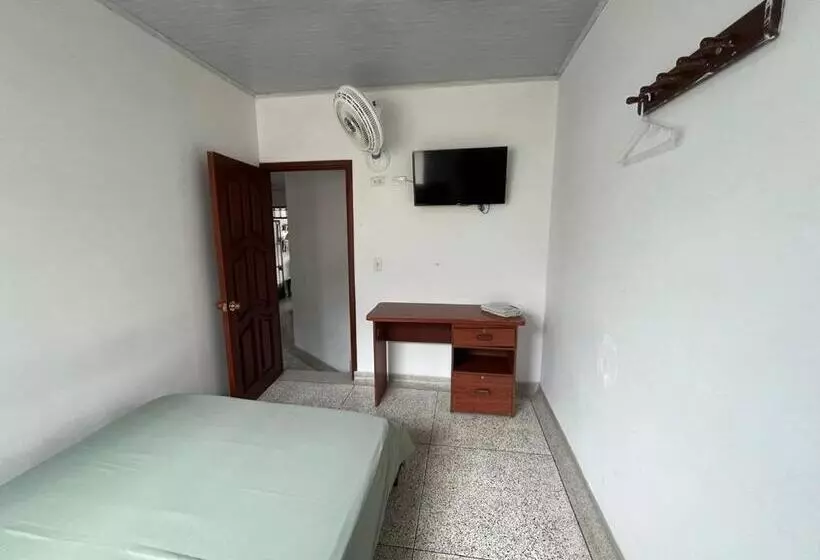 ホテル El Recuerdo