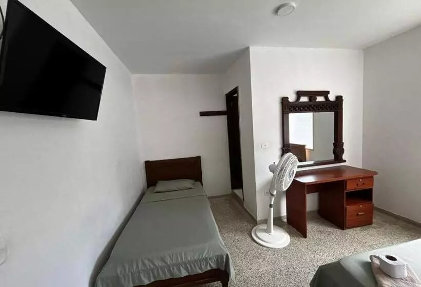 ホテル El Recuerdo