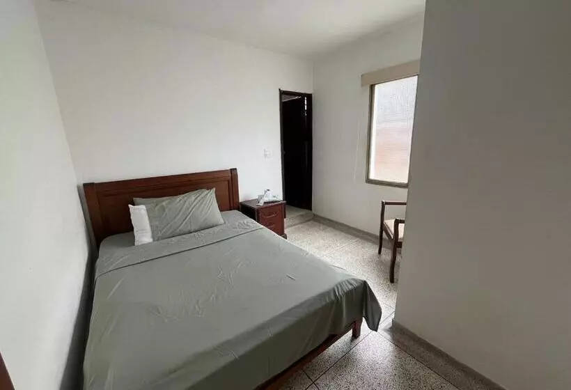 ホテル El Recuerdo