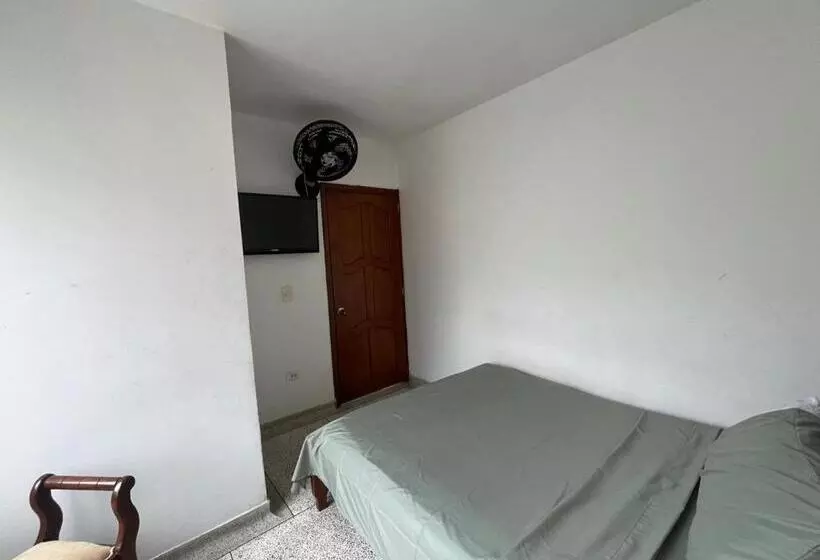 ホテル El Recuerdo