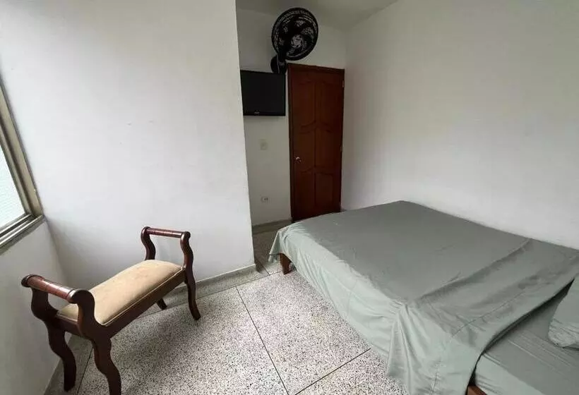 ホテル El Recuerdo