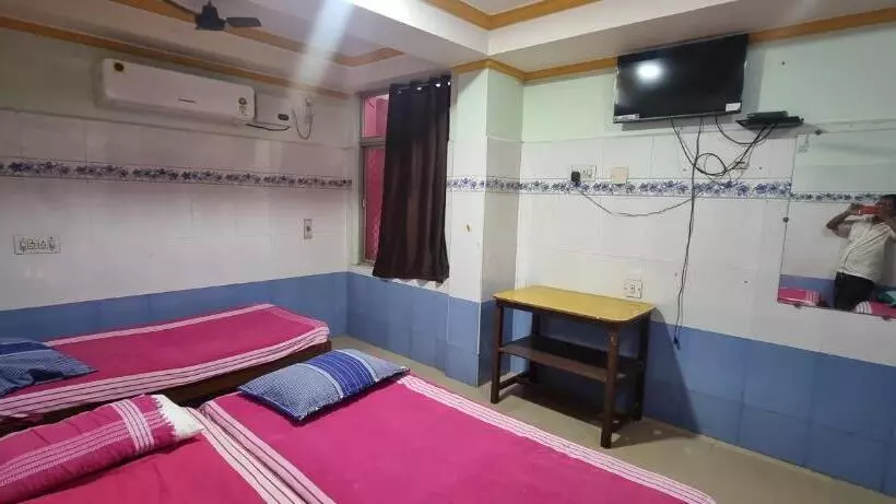 Hotelli Kumaran Lodge