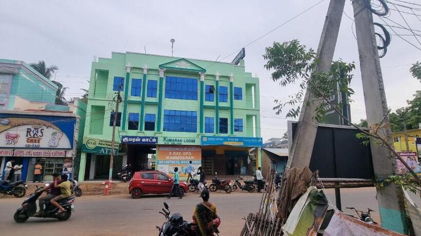 Hotel Kumaran Lodge