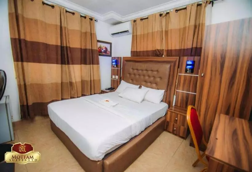 هتل Motfam Suites