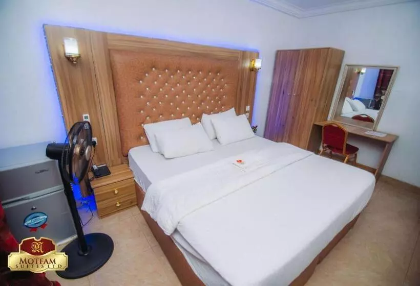 هتل Motfam Suites