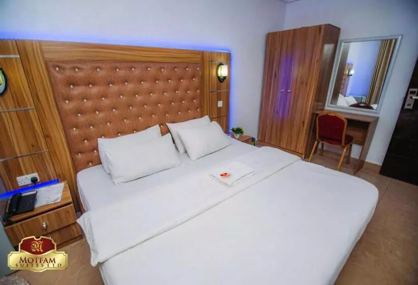 هتل Motfam Suites