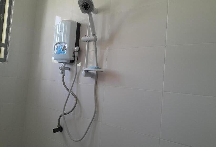 호텔 Solomon Village Lodge