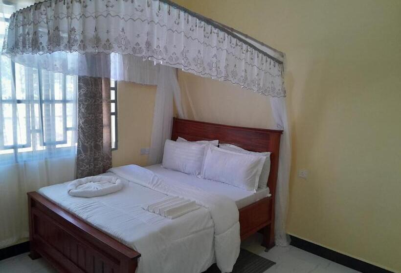 호텔 Solomon Village Lodge