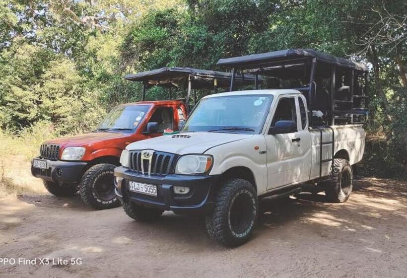 Hotel The Grandiose Safari