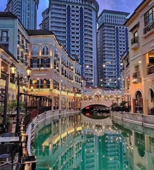 Mcki Stay In Mckinley Hills