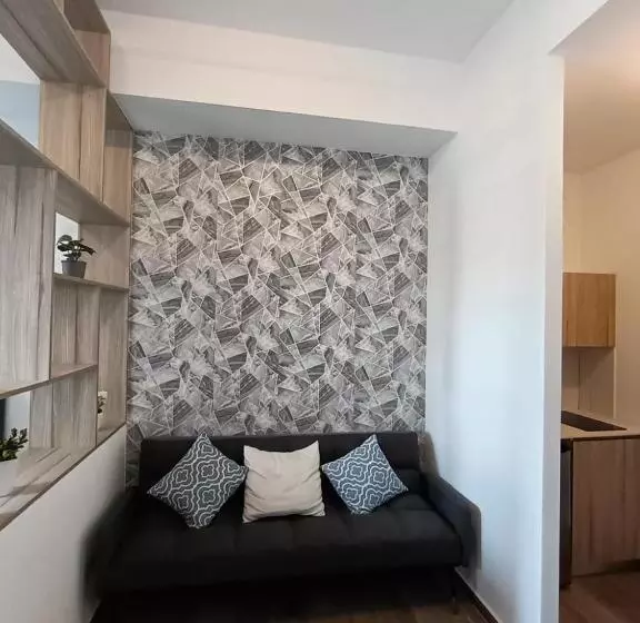 Narama Cozy, Spacious And Well Located Apartment