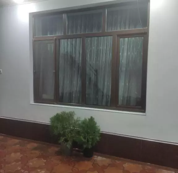 ペンション Amirjon