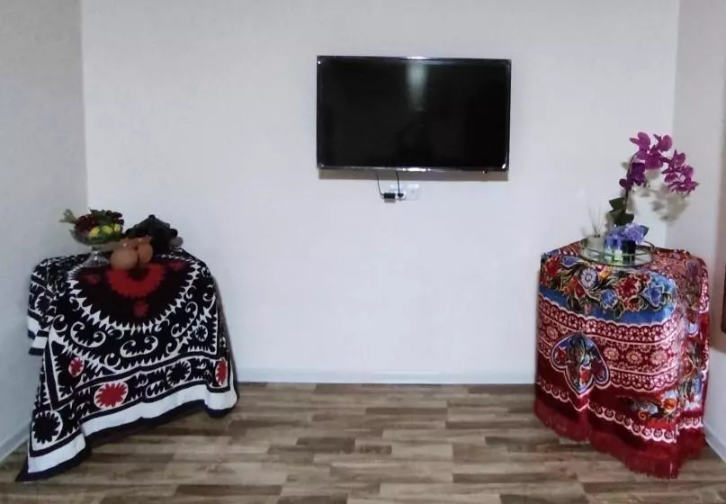 ペンション Amirjon