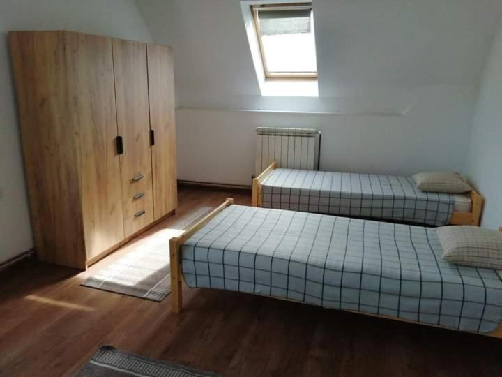 پانسیون Egyszerű és Nagyszerű Ház Frasinului