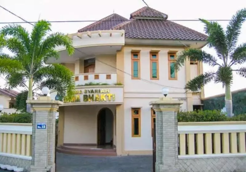 پانسیون O Manahan Near Stadium Manahan Solo Formerly Atma Bhakti