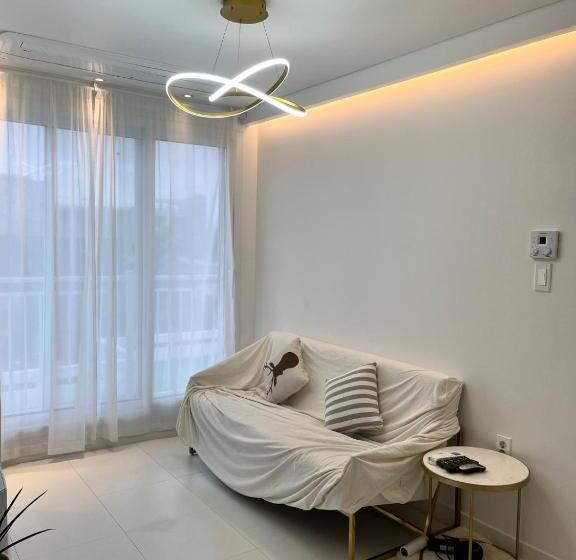 Auberge Hôtelière Hello Hamdeok