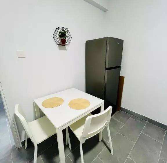 هاستل Tower Court Rooms