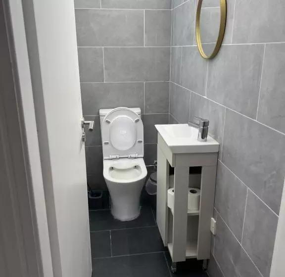 هاستل Tower Court Rooms