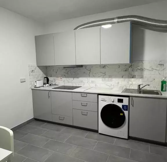 هاستل Tower Court Rooms