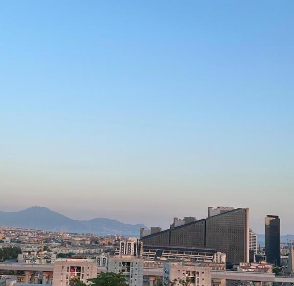 تختخواب و صبحانه Blessing Room 4