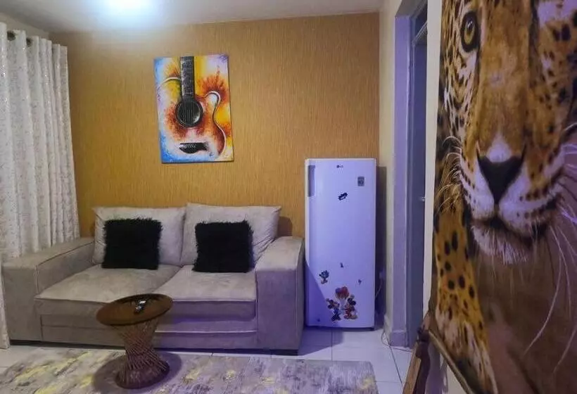 تختخواب و صبحانه Bronx Homestays