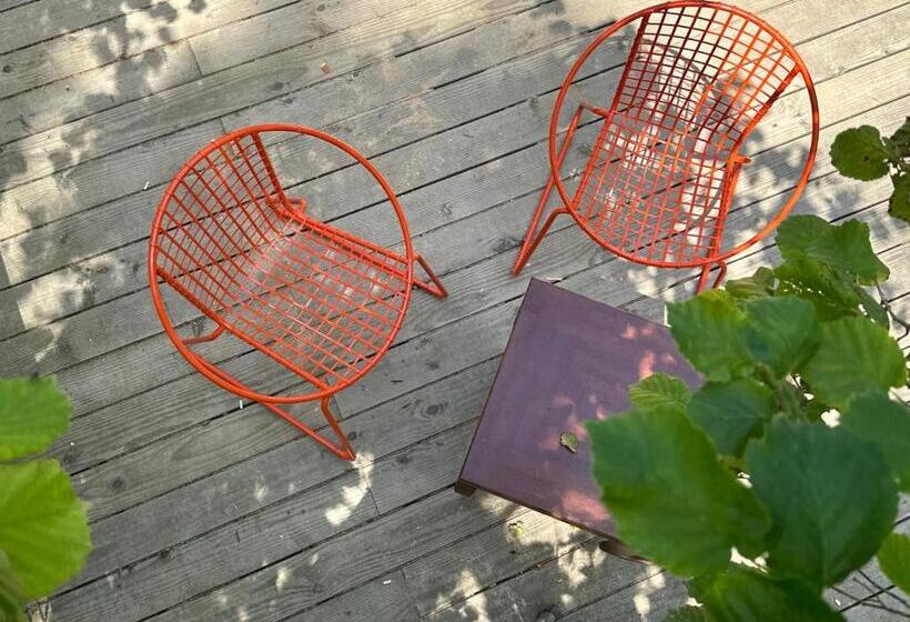 Bed and Breakfast Micro Palaces